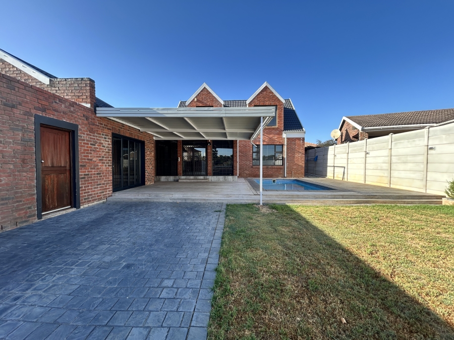 4 Bedroom Property for Sale in Noorsekloof Eastern Cape